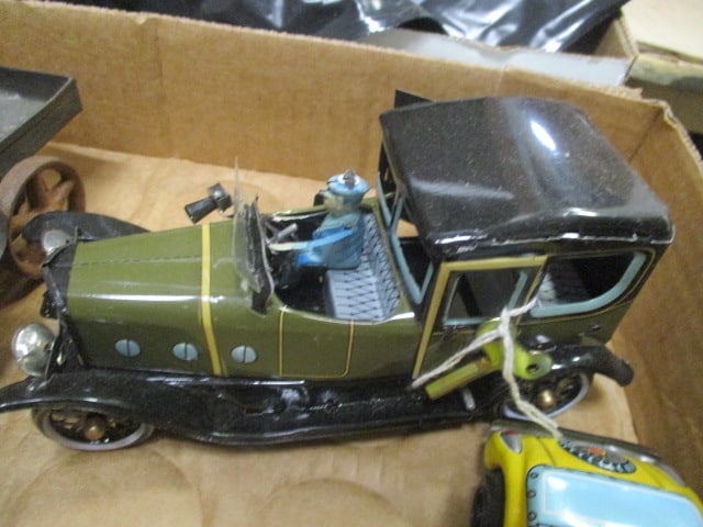 Lot of 4 Vintage Tin and Plastic Toy Trucks and Cars - 3