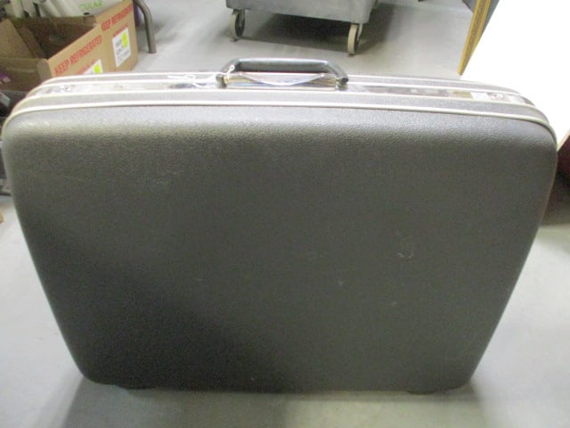 Retro Samsonite Hardsided Black Suitcase: 25" x 20 1/2"