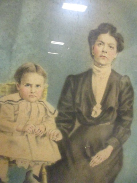 Antique Colorized Mother and Child Portrait in Ornate Wood Frame - 2