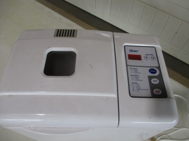 Oster Automatic Bread Maker - 2