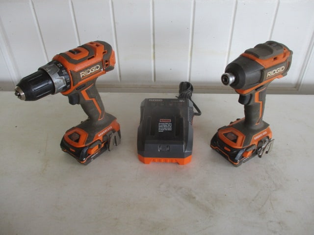 2 Ridgid Drills w/Batteries & Charger - Works (1 of 5)