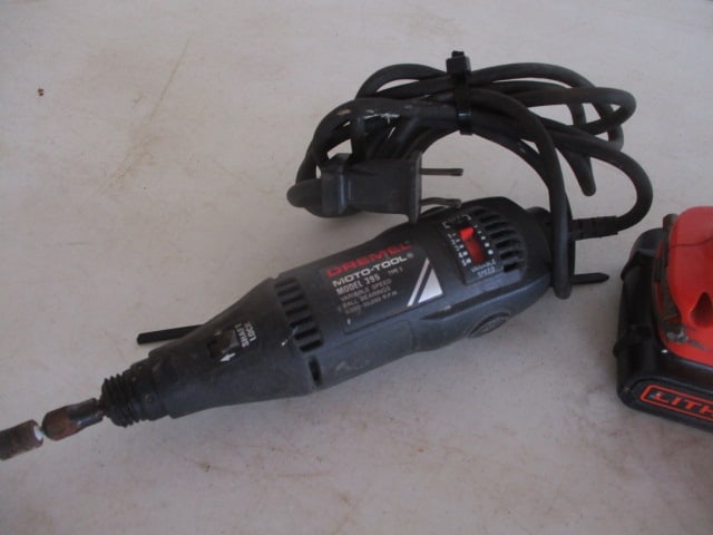 Black & Decker Lithium 20v Cordless Drill/Driver - 3