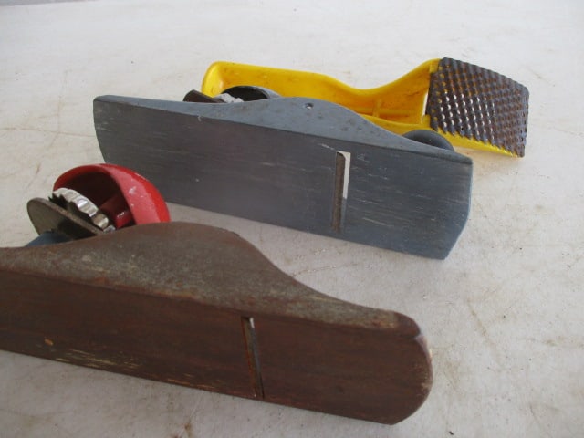 2 Vintage Handheld Wood Planes & 1 Rasping Tool - 2