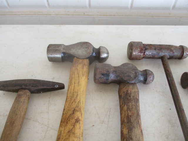 8 Hammers - 2