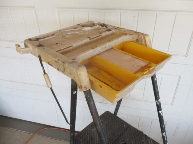 Cosco 3 Step Folding Ladder w/Work Tray - 2