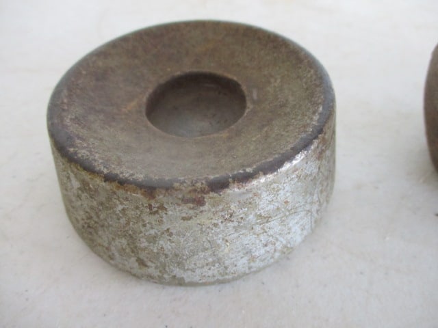 2 Antique Cast Iron Weights - 3