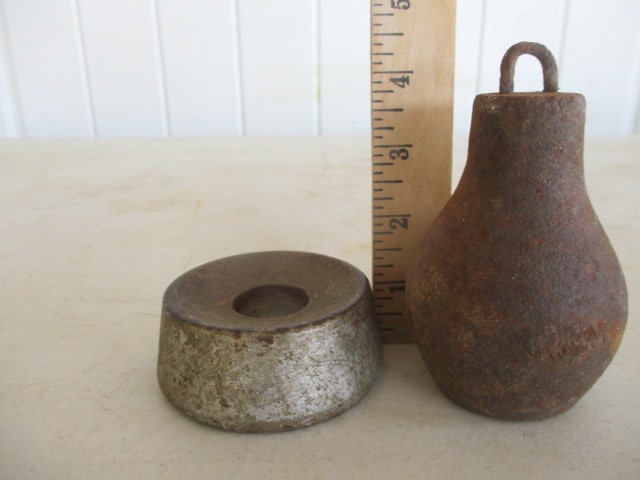 2 Antique Cast Iron Weights - 4