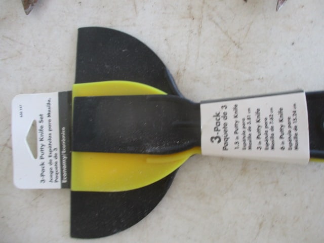 4 Hand Tools & New Pack Putty Knives - 2