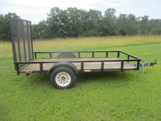 Carry-On Utility Trailer 5ft x 10ft Treated Wood Deck w/Mesh Gate - See All Pictures - 2