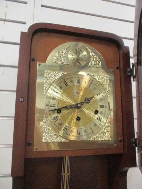 Trend "Tempus Fugit" 8 Day Wind-Up Wall Clock - 3