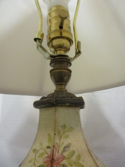 Pair of The Bradbury Gallery Hand Decorated French Country Table Lamps - 3