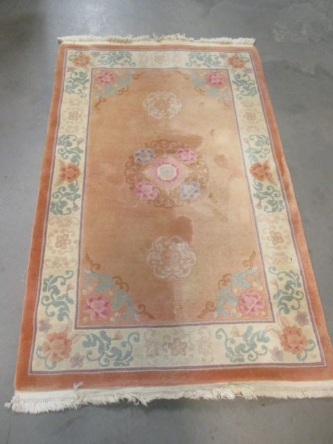Handmade The People's Republic of China Apricot/Ivory Wool Pile Accent Rug: 43" x 72", has a few spots for cleaning, Local Pickup Only