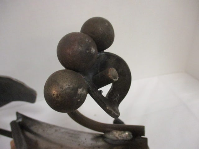Artisan Welded Iron Hound Dog Statue - 8