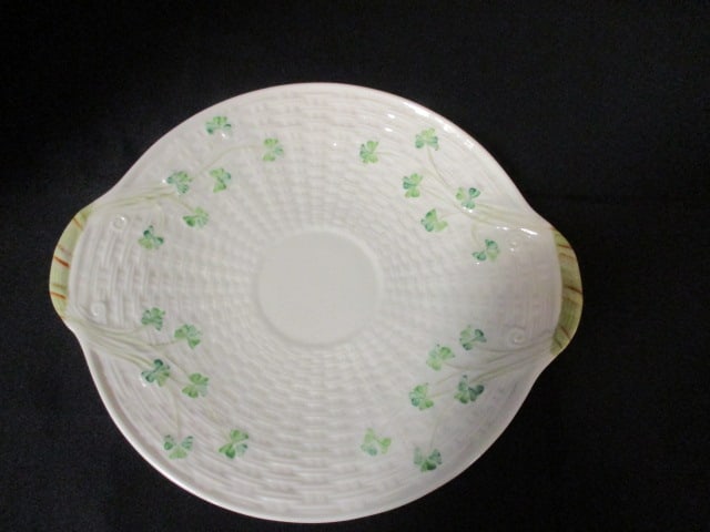 Belleek Tab Handle Tray: 10 3/4" handle to handle