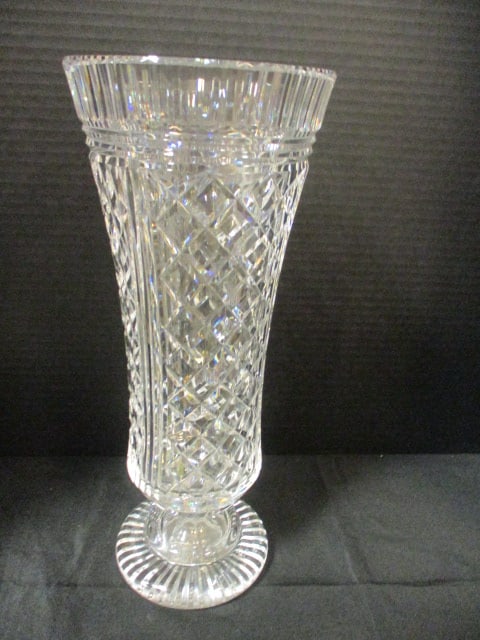 Waterford Crystal "Glengariff" 14" Flower Vase (1 of 6)