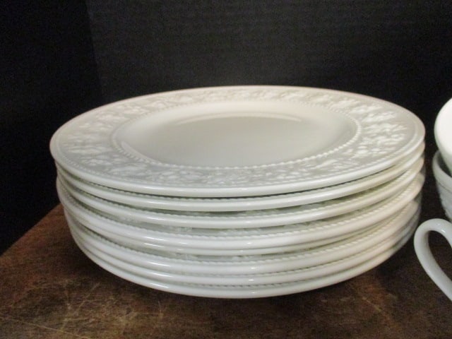 Wedgwood Home "Festivity" Earthenware Creamer, Sugar Bowl and Sauce Boat - 13