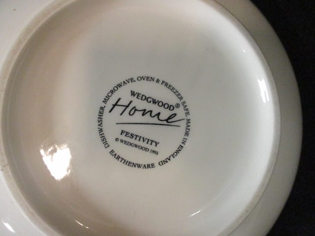 Wedgwood Home "Festivity" Earthenware Mixing/Serving Bowl - 3