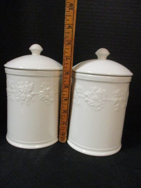 Pair of Wedgwood Home "Festivity" Earthenware Canisters - 6