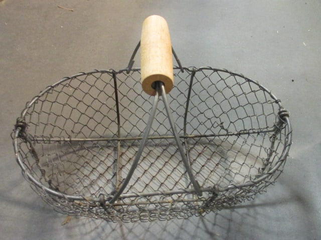 Lidded Woven Storage Basket and Chicken Wire Style Egg Basket - 3
