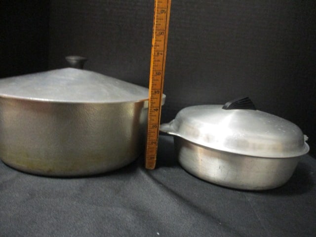 Vintage Wear-Ever Aluminum Covered Casserole and Club Dutch Oven - 10