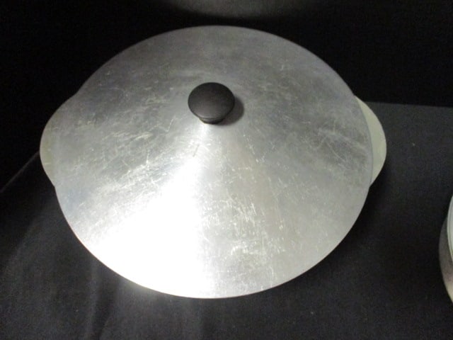 Vintage Wear-Ever Aluminum Covered Casserole and Club Dutch Oven - 7