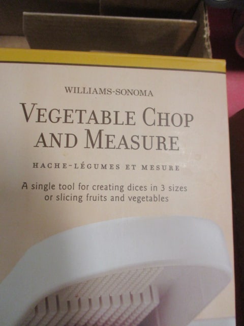 Williams-Sonoma Vegetable Chop and Measure in Original Box, Electric The Jar Opener and - 2