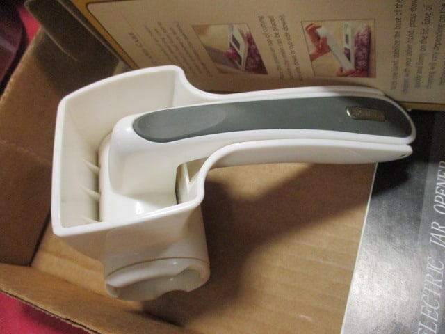 Williams-Sonoma Vegetable Chop and Measure in Original Box, Electric The Jar Opener and - 7