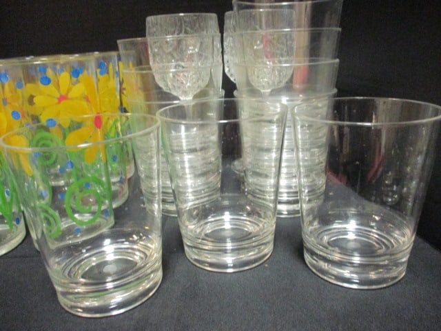 Tervis Tumblers and Various Size Plastic Rocks Glasses, Stems Iced Teas - 8