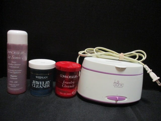 Connoisseurs Jewelry Cleaner and Jewelry Cleaning Solutions: .