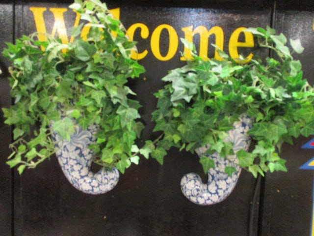 Pair of Maitland-Smith Blue/White Porcelain Wall Pockets with Greenery: 10"h(not including greenery)