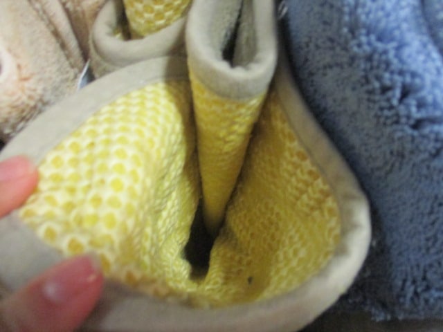 Grouping of Bath Floor Mats and Face and Bath Towels - 4
