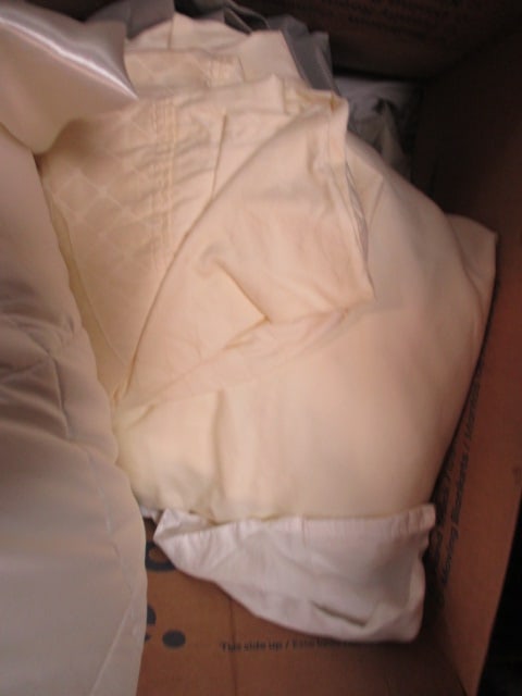 Cuddledown Queen Size Bedspread - 3