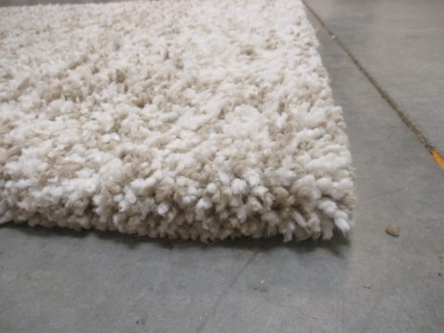 Safavieh Sand/Ivory Ultimate Shag Small Area Rug - 4
