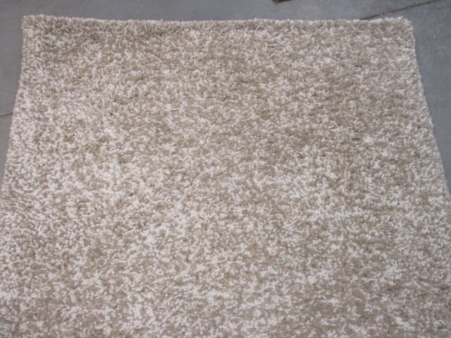 Safavieh Sand/Ivory Ultimate Shag Small Area Rug - 2