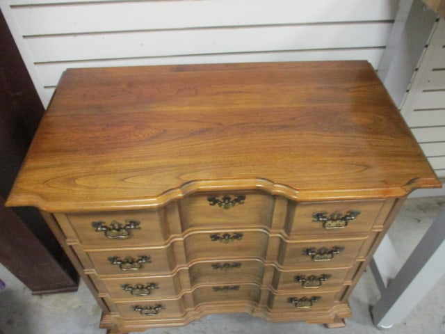 Maddox Tables Serpentine Front 4 Drawer Small Chest - 2