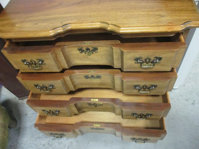 Maddox Tables Serpentine Front 4 Drawer Small Chest - 5