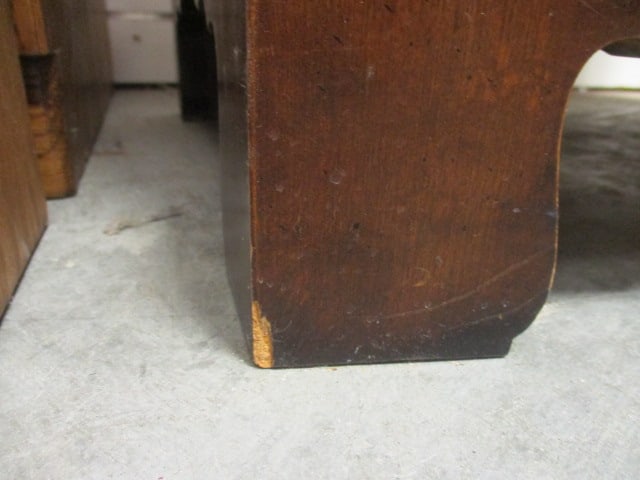 Henredon "Aston Court" Banded Mahogany Bowfront Small 3 Drawer Chest/Nightstand - 9