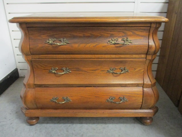 Hekman Oak 3 Drawer Nightstand: 30" x 18" x 25", dovetail drawers, few light spots on finish, Local Pickup Only