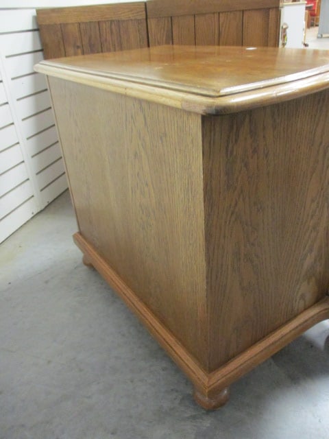 Hekman Oak 3 Drawer Nightstand - 5
