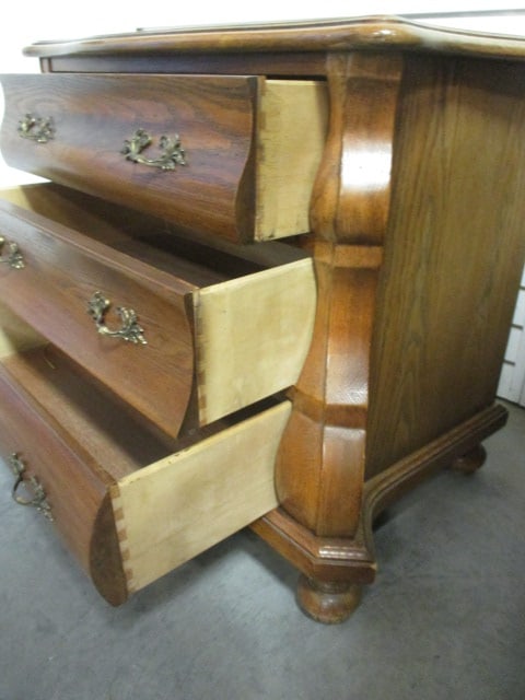 Hekman Oak 3 Drawer Nightstand - 6