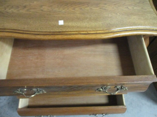 Hekman Oak 3 Drawer Nightstand - 7