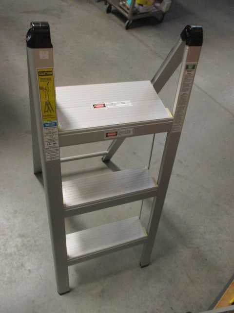 Gorilla Ladders Model 01-12007-00 Folding 2 Step Ladder and Tivoli Aluminum Compact - 8