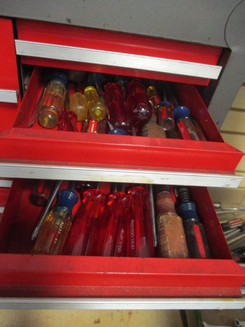 Craftsman 2 Piece Tool Chest and Contents - 7