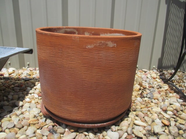 Terra Cotta Planter with Saucer (1 of 6)