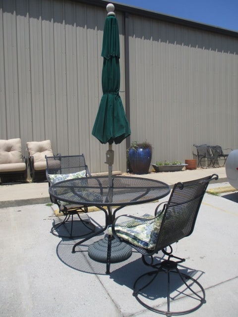 Black Metal Mesh Umbrella Table, Umbrella, Umbrella Stand, Pair of Bouncy Armchairs (1 of 19)