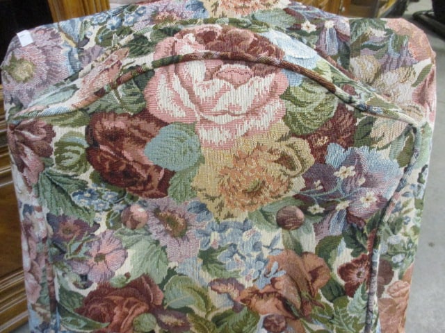 Vintage Button Tufted Jacquard Tapestry Upholstered Club Chair - 8