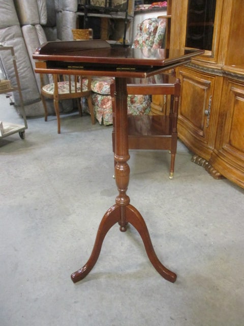 Bombay Mahogany Bible/Book Library Podium Stand - 6