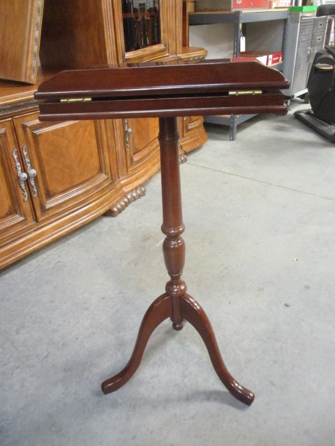 Bombay Mahogany Bible/Book Library Podium Stand - 7