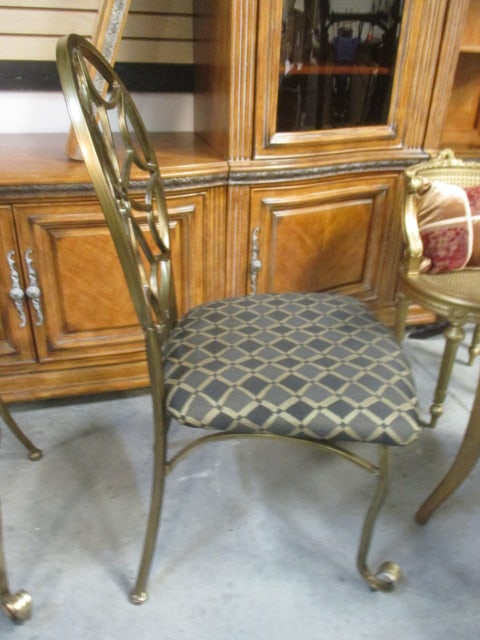 Pair of Golden Goose Spider-Back French Regency Style Metal Side Chairs with Black/Gold - 5