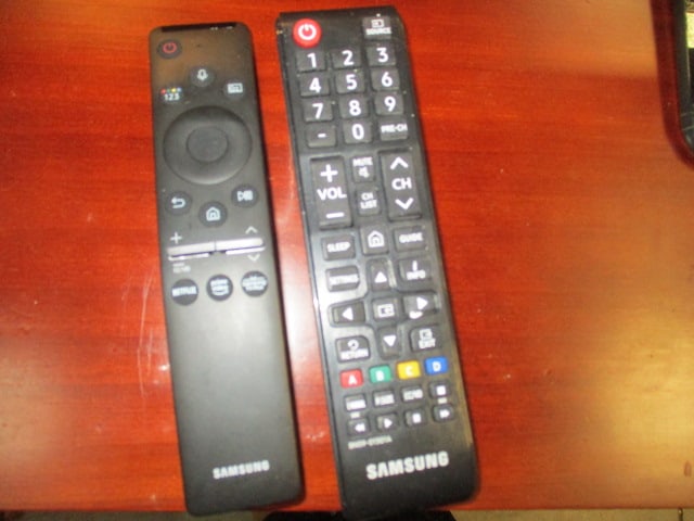 Samsung 55" Smart TV with Remote - 4